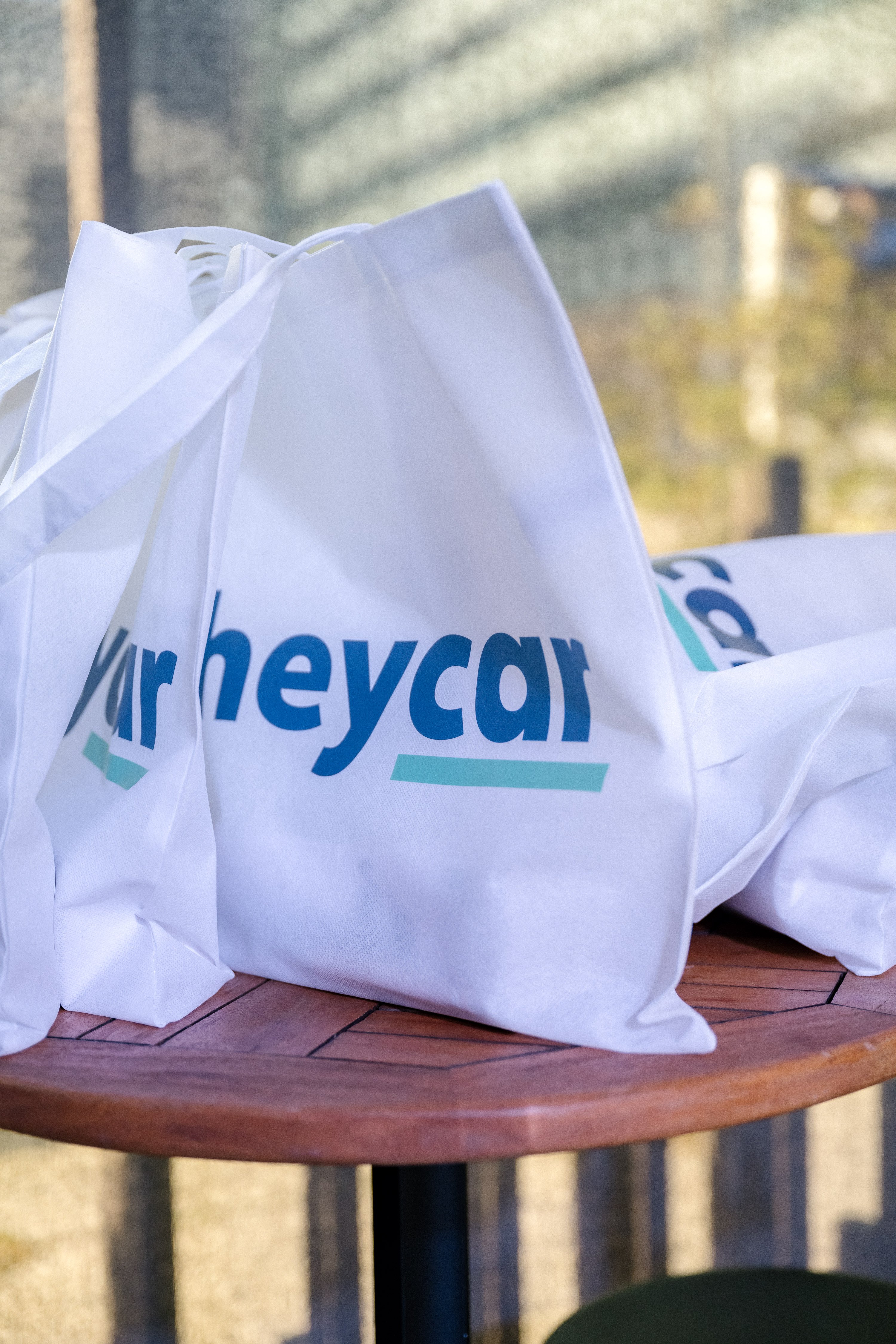 photo-table-ronde-entreprise-heycar-la-defense-agnes-colombo-photographe-paris-059 (1)