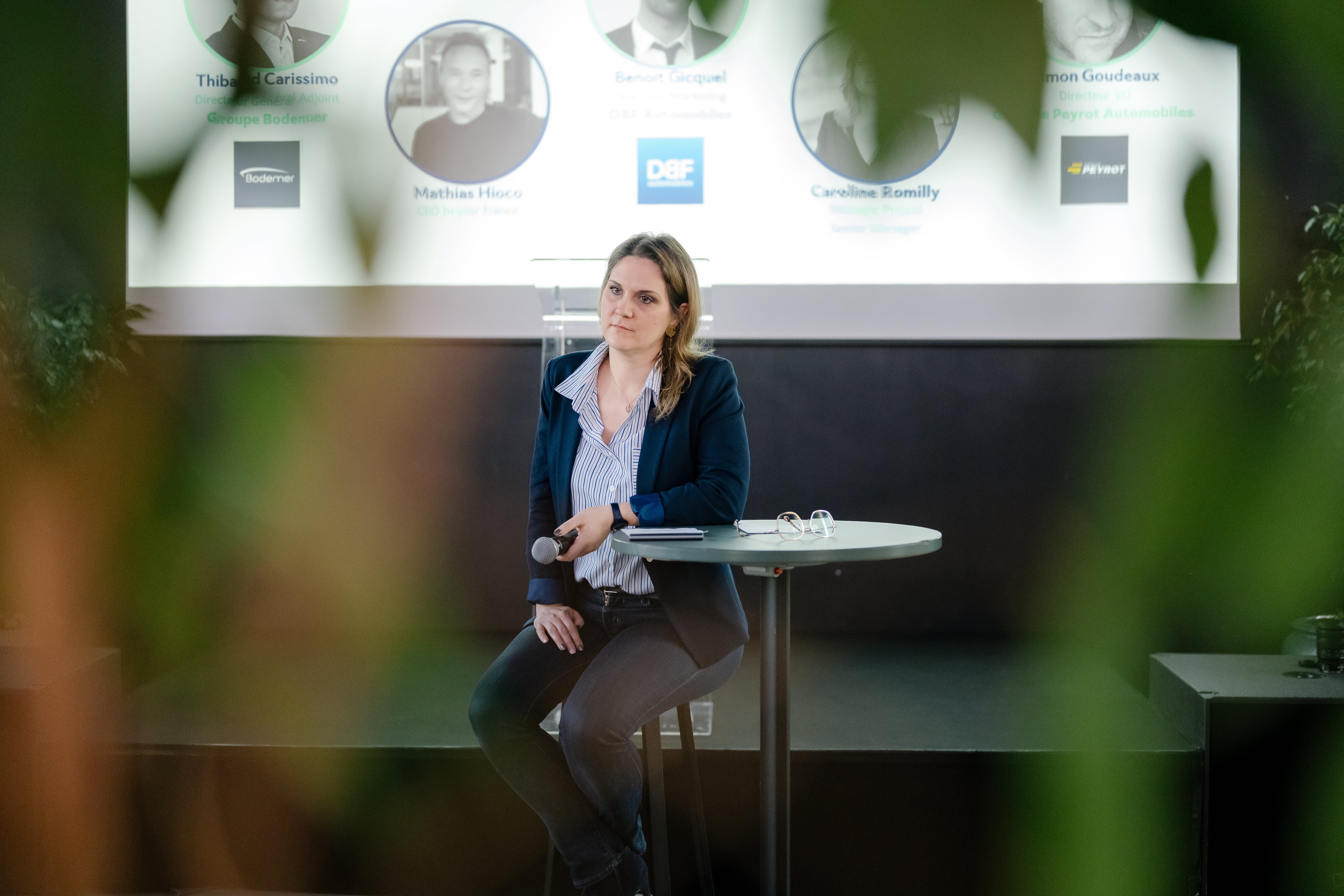 photo-table-ronde-entreprise-heycar-la-defense-agnes-colombo-photographe-paris-094 (1)